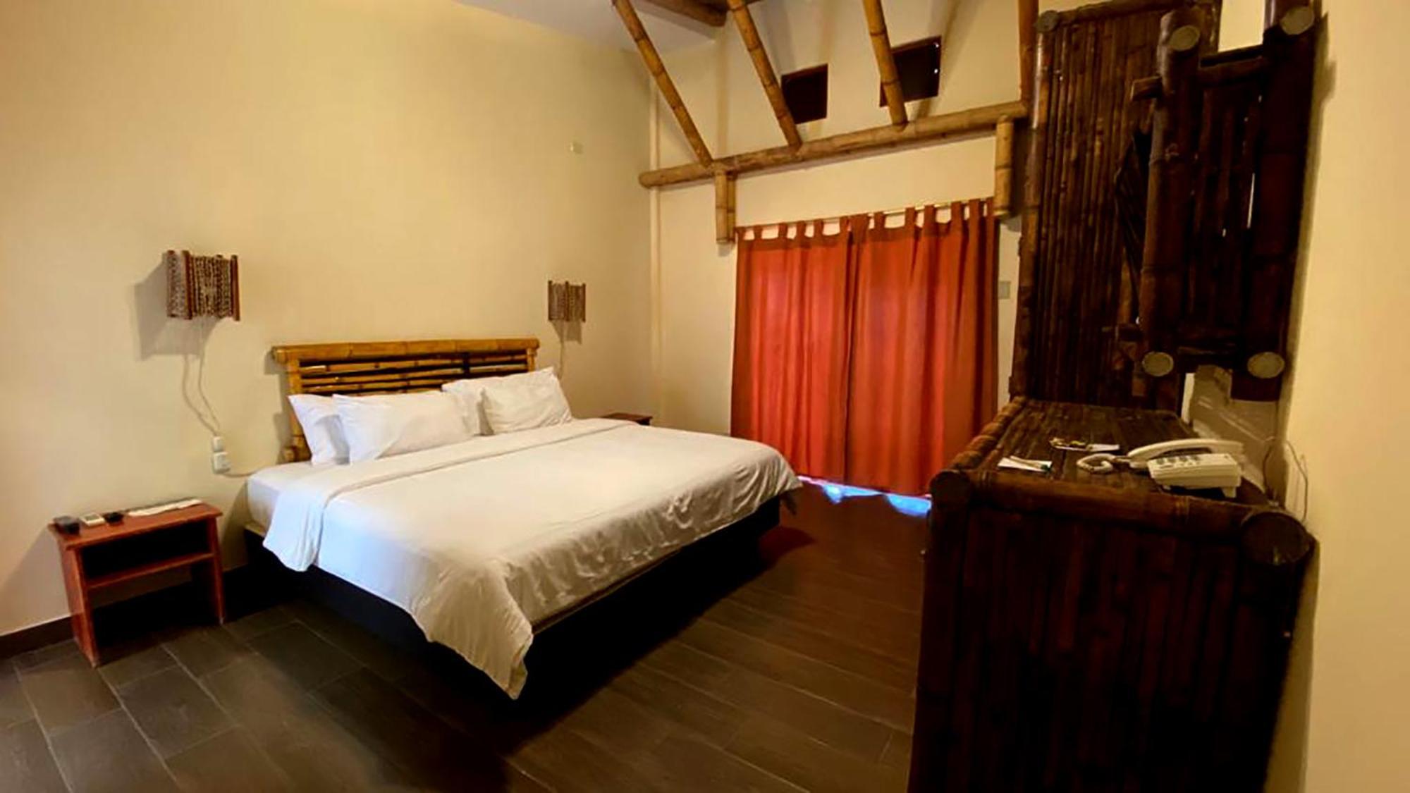 Nativa Bambu Ecolodge Монтаньита Экстерьер фото